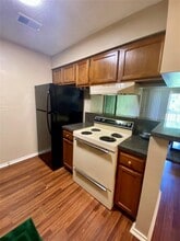 2501 Gulf Fwy in Dickinson, TX - Building Photo - Building Photo