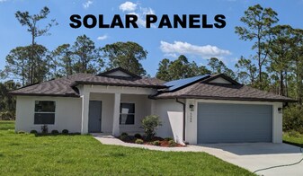 5900 Cazler Ave in North Port, FL - Building Photo