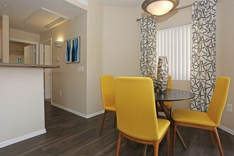 Tresa at Arrowhead in Glendale, AZ - Building Photo - Interior Photo