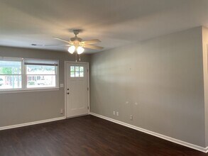 5918 Hagood Ave in Hanahan, SC - Building Photo - Building Photo