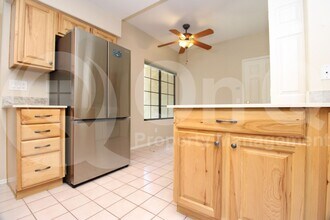7928 E Pepper Tree Ln in Scottsdale, AZ - Building Photo - Building Photo