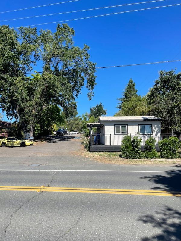 3345 Lakeshore Blvd in Lakeport, CA - Building Photo - Building Photo