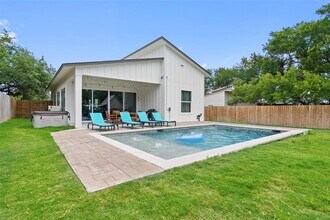 2211 White Dove Pass in Austin, TX - Building Photo - Building Photo
