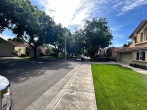 5007 Innisbrook Dr in Stockton, CA - Building Photo - Building Photo