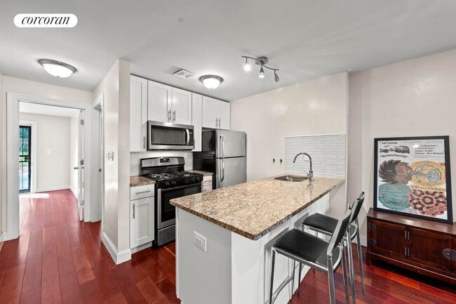 476A Jefferson Ave in Brooklyn, NY - Building Photo - Building Photo