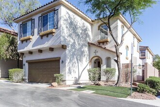 8920 Brentwood Grove Ct in Las Vegas, NV - Building Photo - Building Photo