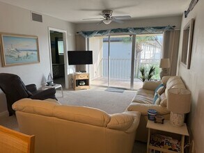1014 Manatee Rd in Naples, FL - Building Photo - Building Photo