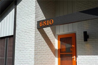 6810 Willamette Dr in Austin, TX - Building Photo - Building Photo