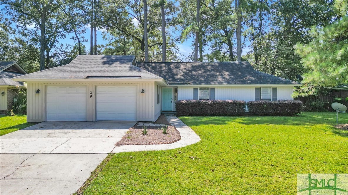 29 Red Fox Dr in Savannah, GA - Building Photo