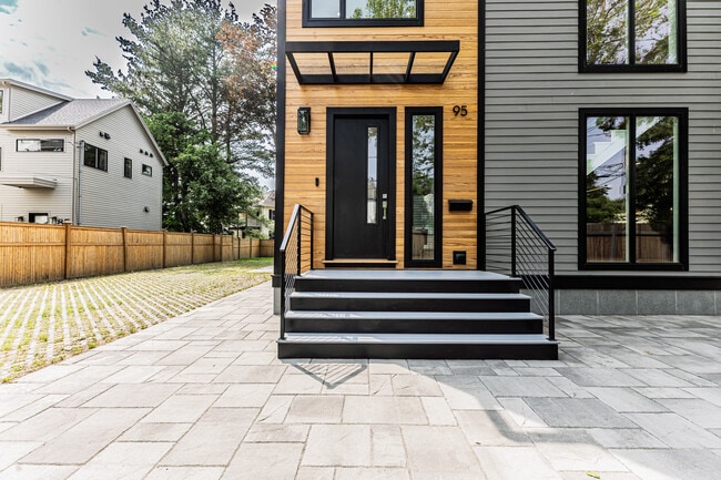 property at 95 Griswold St