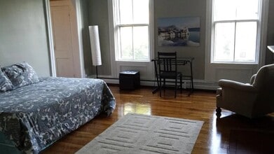 182 Bowen St, Unit #10 in Providence, RI - Building Photo - Building Photo