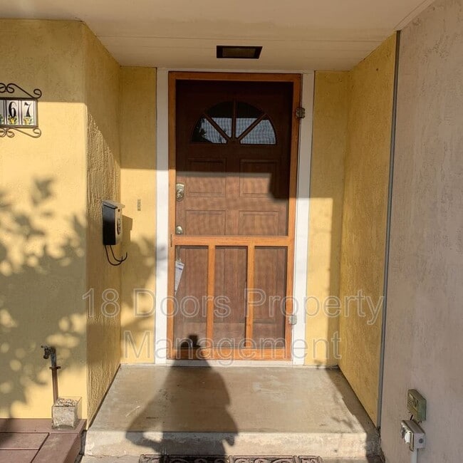 5167 Tipton St in San Diego, CA - Building Photo - Building Photo