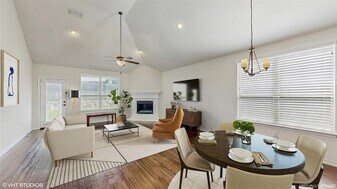 721 Lake Pleasant Rd in Little Elm, TX - Building Photo