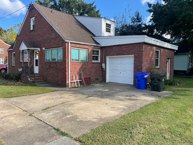 915 Mapole Ave in Norfolk, VA - Building Photo - Building Photo
