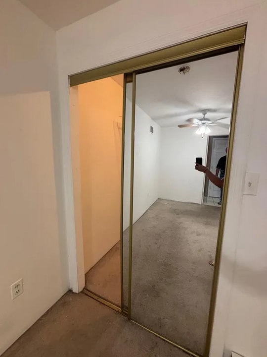 18 Sugar Maple Rd in Levittown, NY - Building Photo