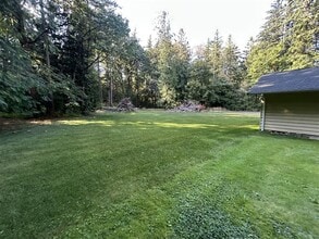 7147 Mecklem Rd in Everson, WA - Building Photo - Building Photo