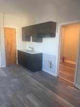 331 21st Ave in Paterson, NJ - Building Photo - Building Photo