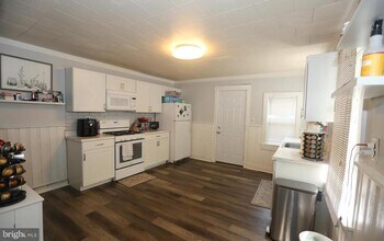 116 Ellis St in Glassboro, NJ - Building Photo - Building Photo