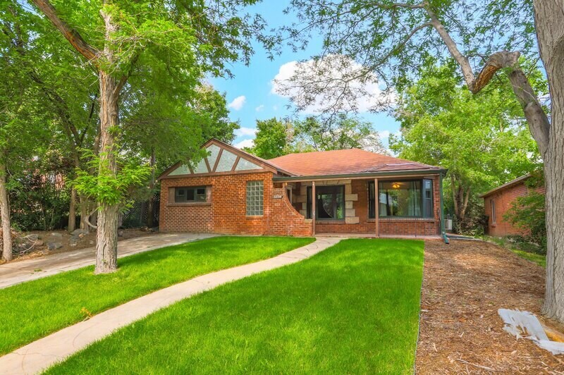 1254 Dahlia St in Denver, CO - Building Photo