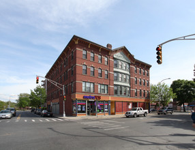 Puerta de la Esperanza in Holyoke, MA - Building Photo - Building Photo