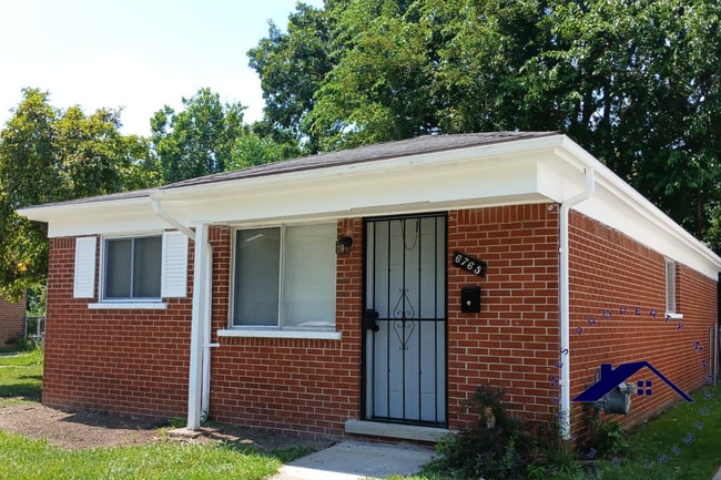 6765 Heyden in Dearborn Heights, MI - Foto de edificio - Building Photo