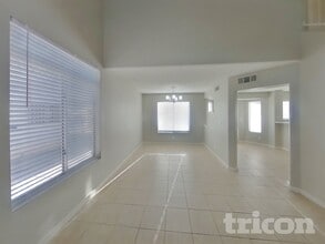 1812 Wild Jan Dr in Las Vegas, NV - Foto de edificio - Building Photo