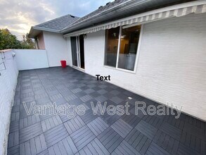 453-453 Morrison Ave in Kelowna, BC - Building Photo - Building Photo