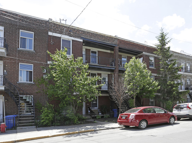 324-334 4e in Montréal, QC - Building Photo - Primary Photo