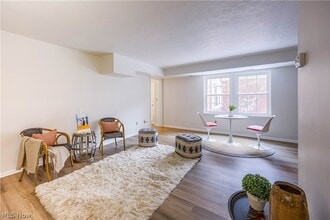 19436 Van Aken Blvd, Unit 105 in Shaker Heights, OH - Building Photo - Building Photo