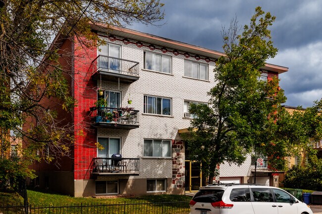 945 Old Orchard Av in Montréal, QC - Building Photo - Building Photo