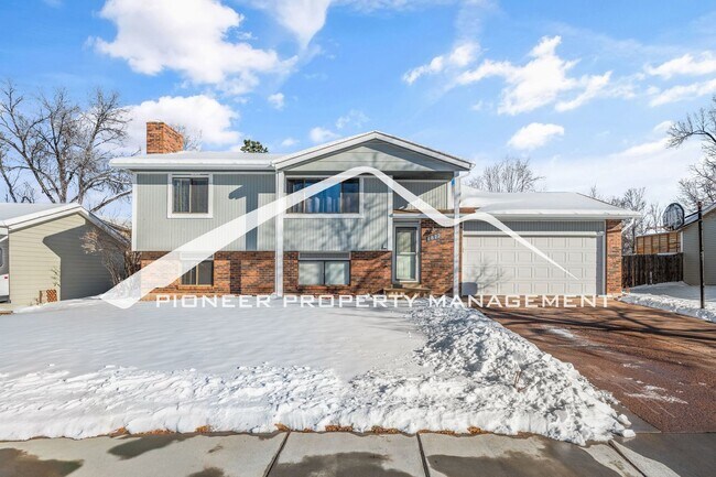 property at 1872 Chapel Hills Dr