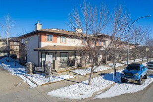 159 Eversyde Cmn SW in Calgary, AB - Building Photo