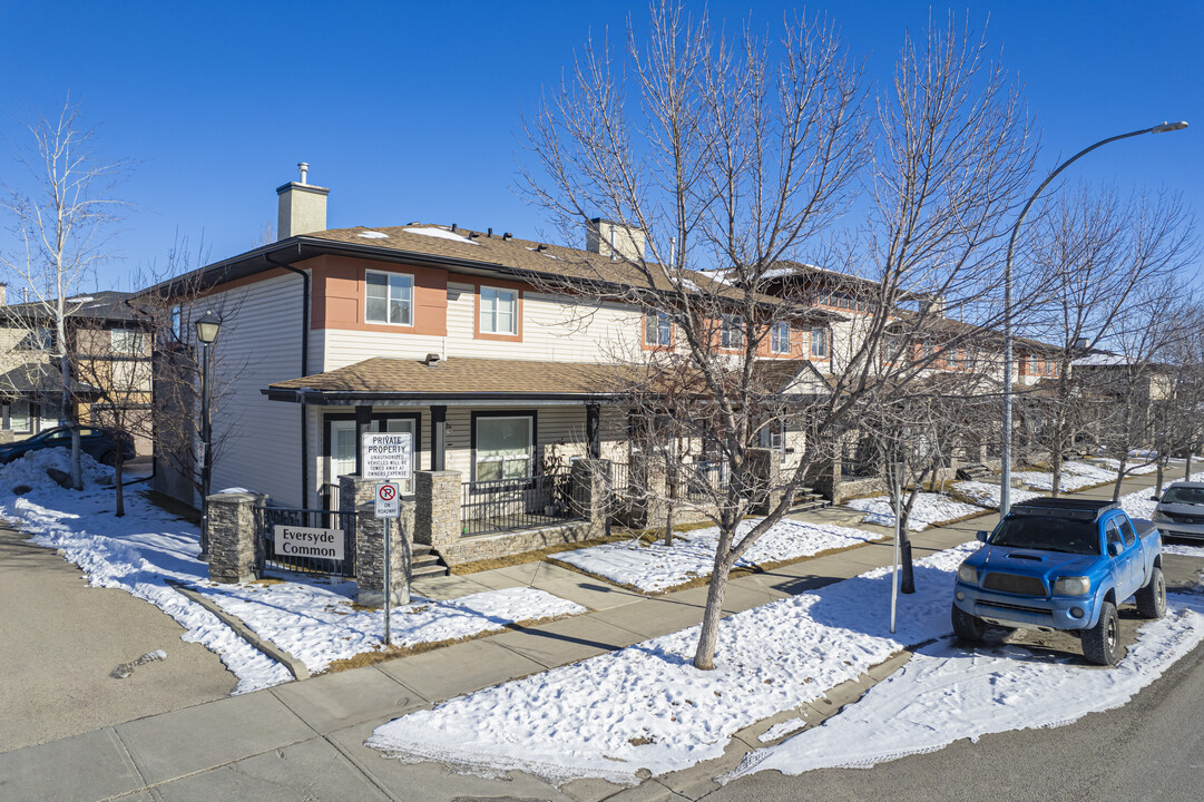 159 Eversyde Cmn SW in Calgary, AB - Building Photo