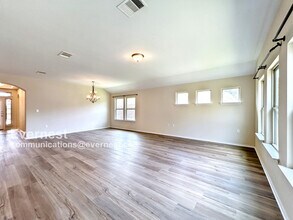 5604 Bonneville Bend in Austin, TX - Building Photo - Building Photo