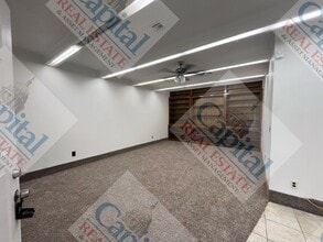 2729 SW 66th St in Oklahoma City, OK - Building Photo - Building Photo