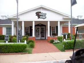 Windsor Village Apartments Oklahoma City Ok Apartments