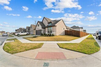 1375 Silverthorne Trl in Justin, TX - Building Photo - Building Photo