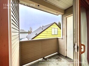 11424 1st Ave S in Seattle, WA - Foto de edificio - Building Photo