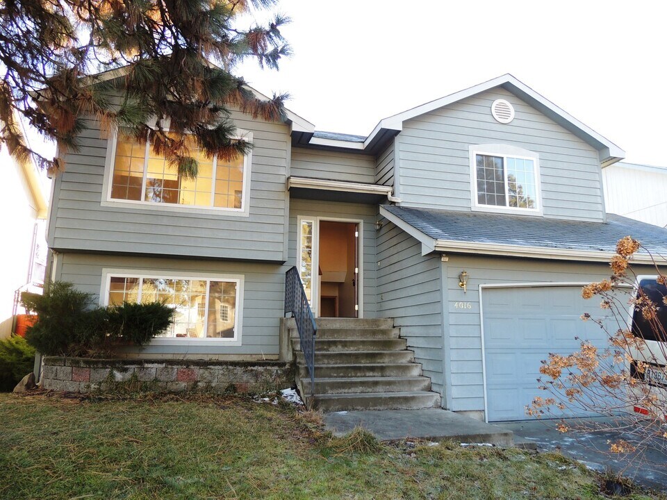 4016 E 33rd Ave in Spokane, WA - Building Photo