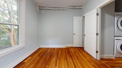 28 Avon St in New Haven, CT - Building Photo - Building Photo