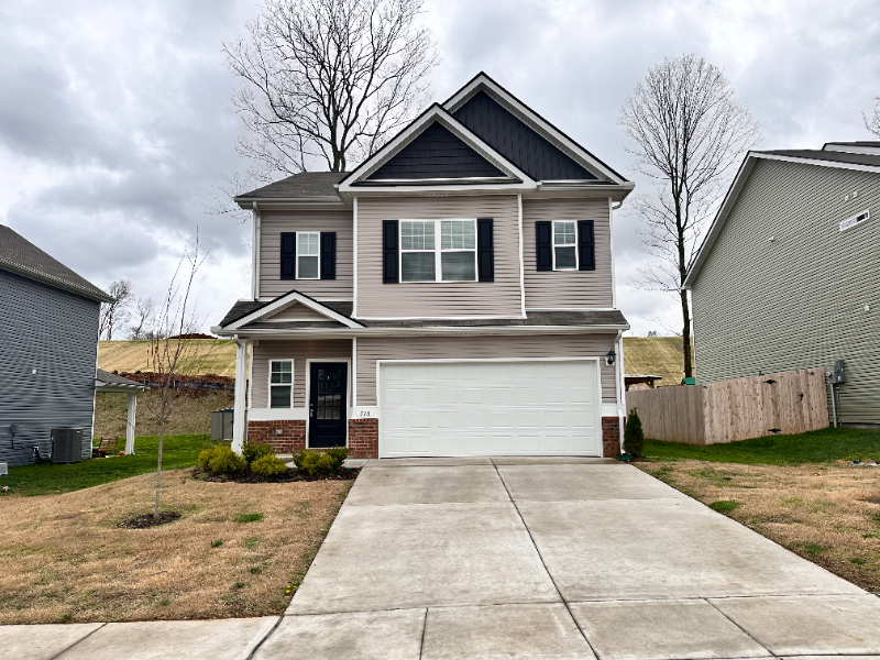 316 Geneva Ln in Columbia, TN - Foto de edificio