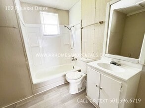 102 Pulaski Dr in Jacksonville, AR - Building Photo - Building Photo