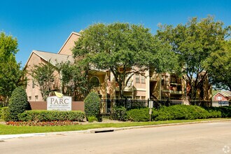 Parc at South Green in Houston, TX - Foto de edificio - Building Photo