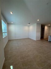 2751 Camellia Flower St in Apopka, FL - Building Photo - Building Photo