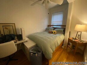 26 Hemenway St, Unit 37 in Boston, MA - Building Photo - Building Photo