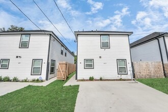 6609 Bacher St in Houston, TX - Building Photo - Building Photo