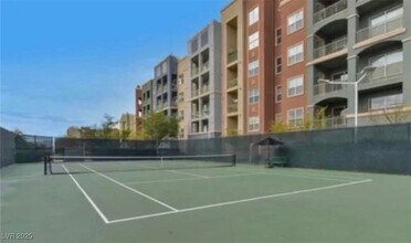62 E Serene Ave in Las Vegas, NV - Building Photo - Building Photo