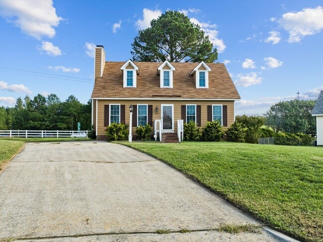 property at 5424 Trenburg Ct
