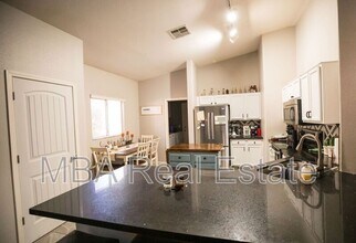 1313 E Press Pl in San Tan Valley, AZ - Building Photo - Building Photo