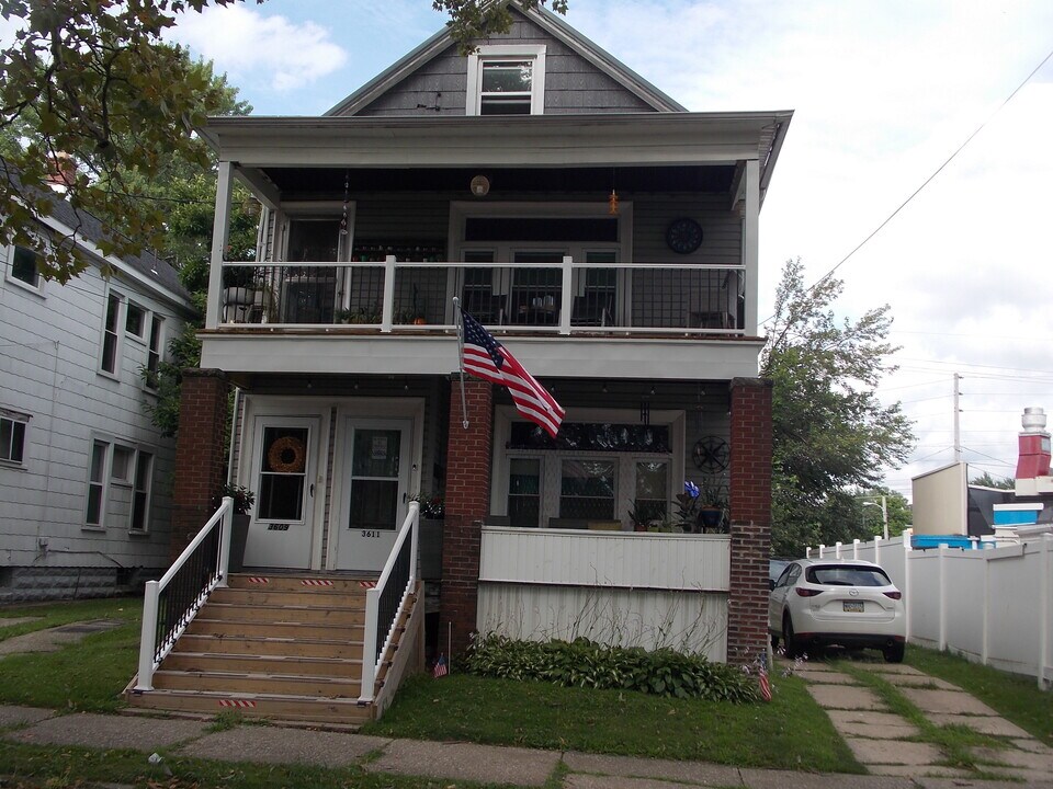 3611 Maple St, Unit 3611 Maple St. in Erie, PA - Building Photo